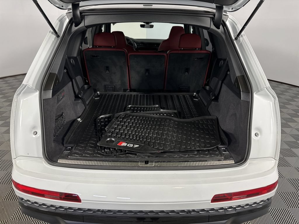 Used 2025 Audi SQ7 Prestige AWD/4WD image 32
