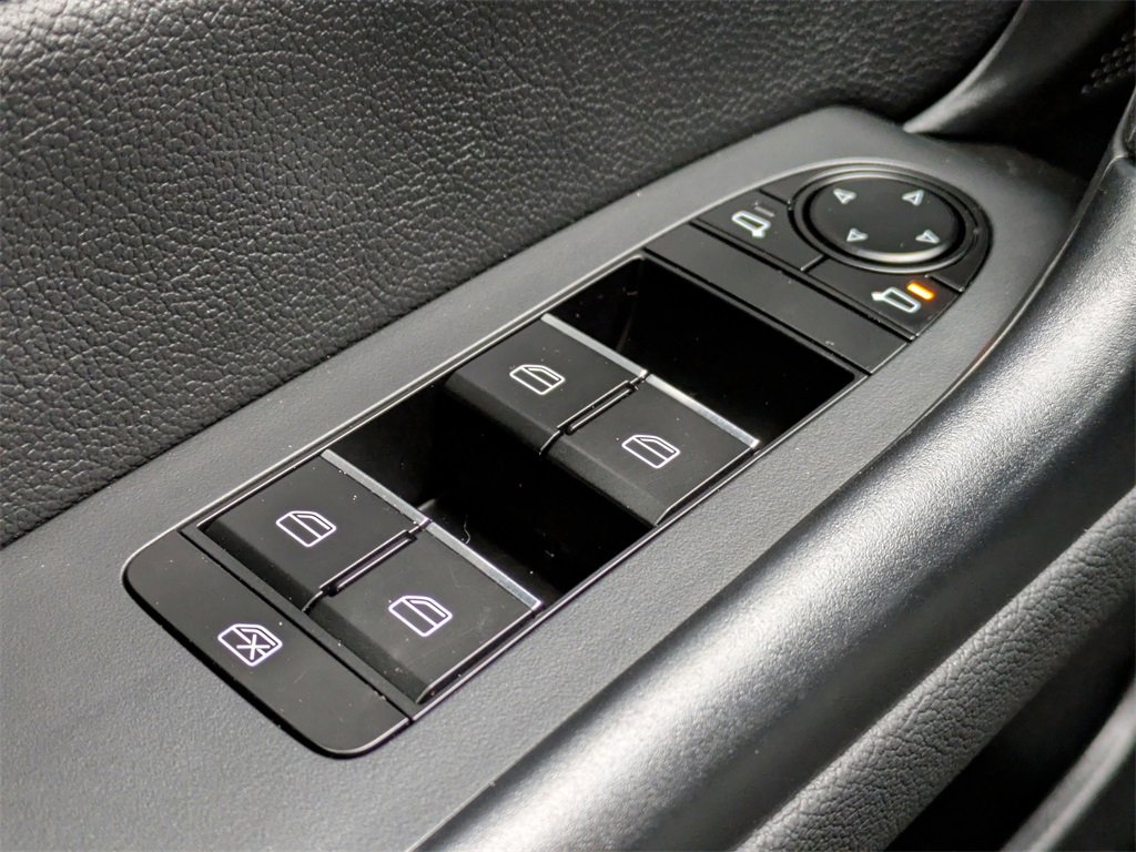 Used 2025 MAZDA CX-50 AWD 2.5 Hybrid w/ Weather Package image 31