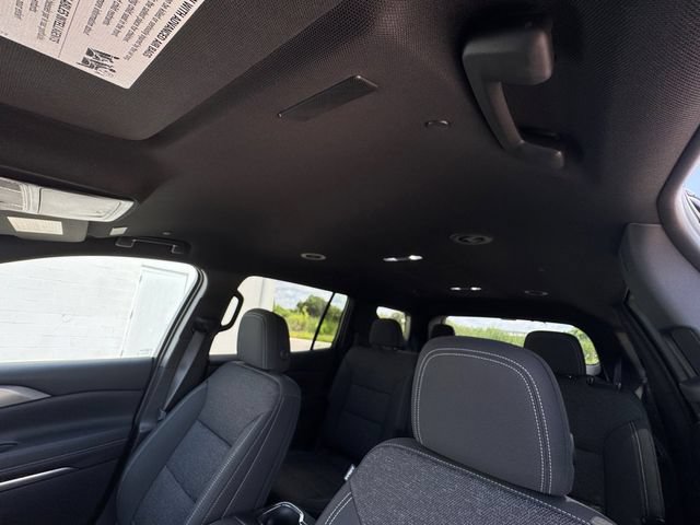 Used 2026 Chevrolet Traverse LT w/ Driver Confidence Package FWD image 28