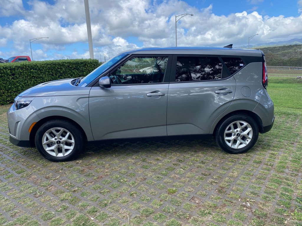 Used 2023 Kia Soul LX w/ LX Technology Package image 22