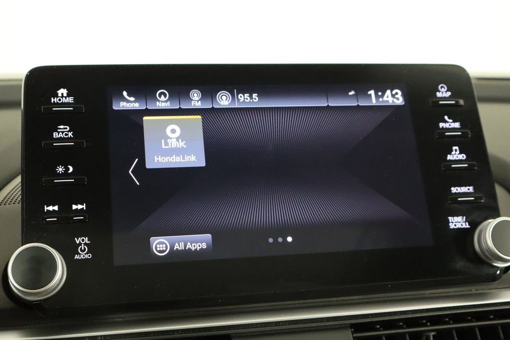 Used 2018 Honda Accord Touring image 32