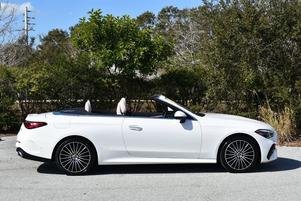 Used 2025 Mercedes-Benz CLE 300 4MATIC Cabriolet image 43