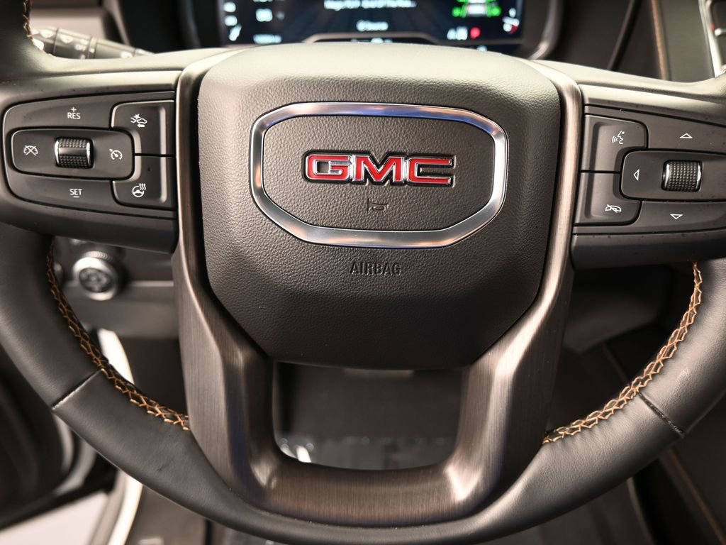 Used 2023 GMC Yukon XL AT4 image 34