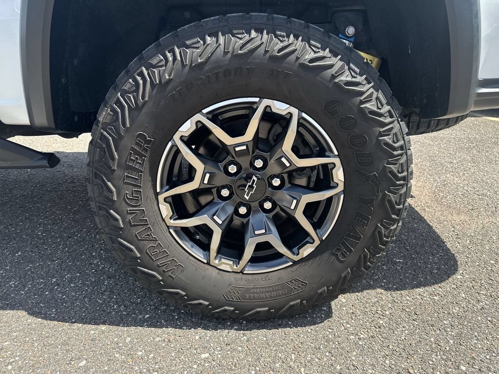 Used 2023 Chevrolet Colorado ZR2 w/ ZR2 Convenience Package III AWD/4WD image 34