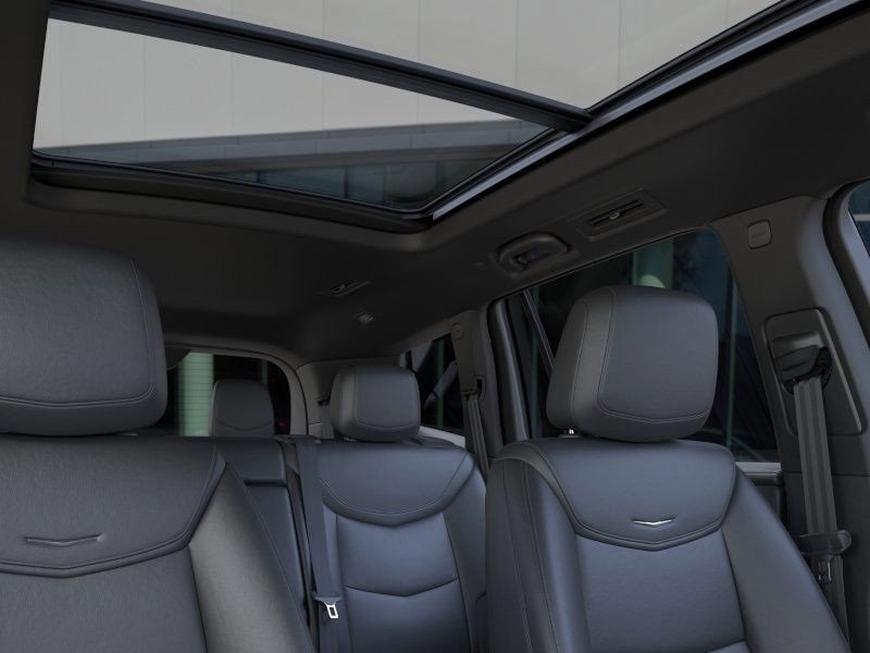 Used 2025 Cadillac XT6 Luxury image 25