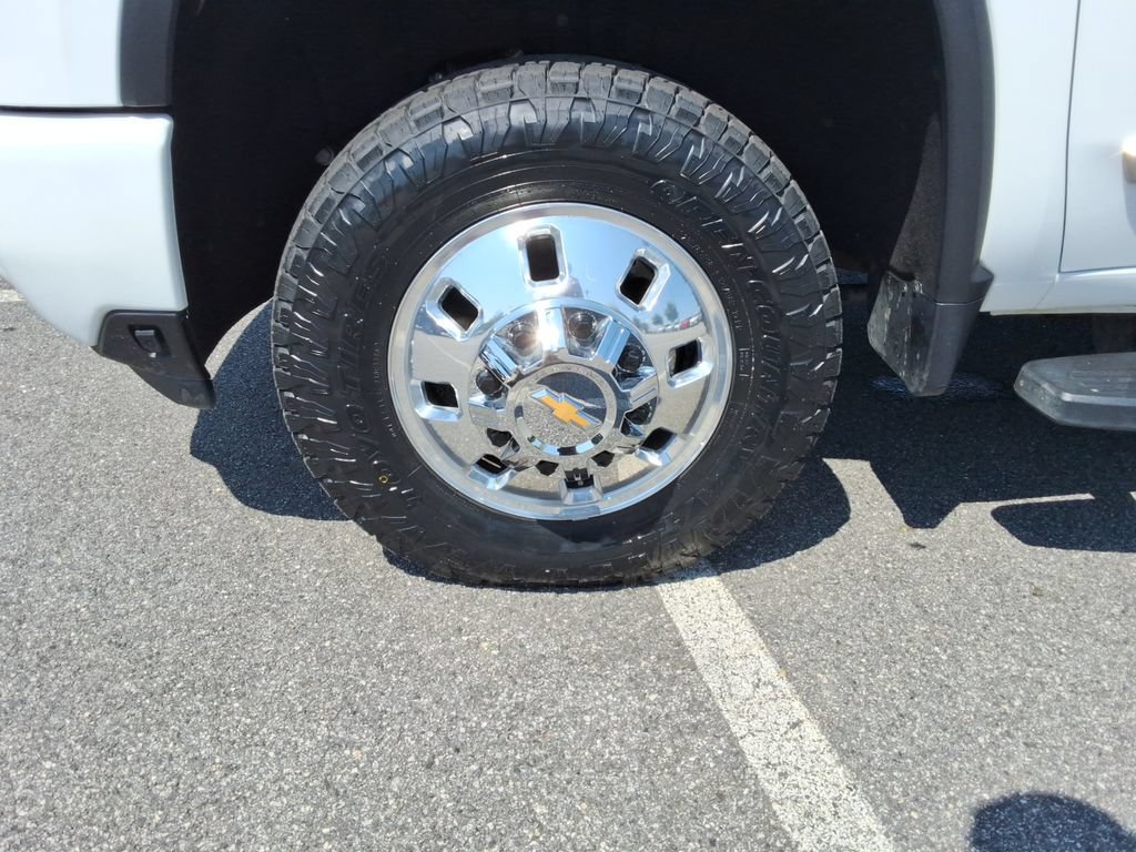 Certified 2025 Chevrolet Silverado 3500 High Country w/ High Country Premium Package AWD/4WD image 10