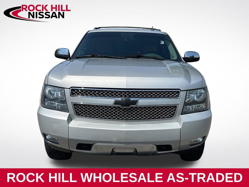 Used 2011 Chevrolet Avalanche LT AWD/4WD image 2