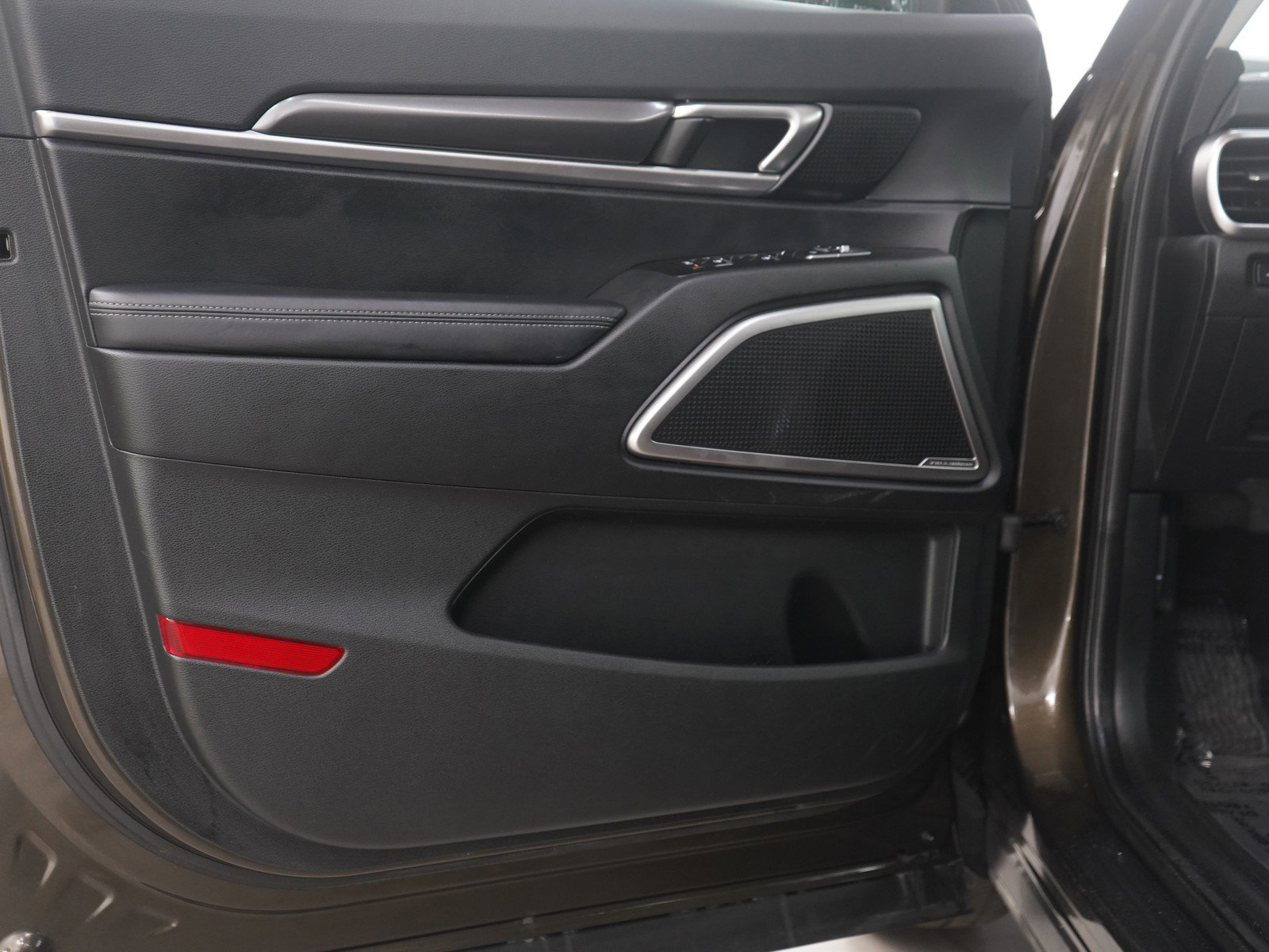 Used 2025 Kia Telluride S image 22