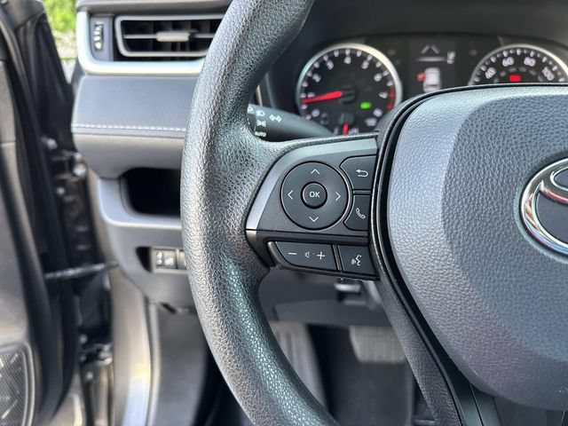 Used 2022 Toyota RAV4 XLE AWD/4WD image 26