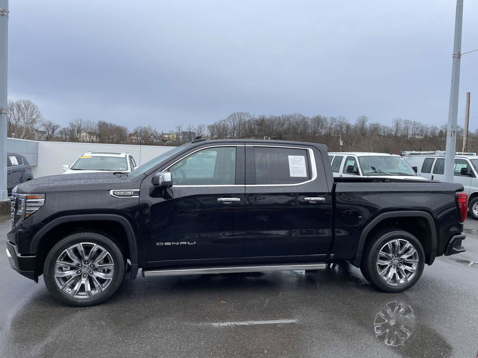 Certified 2023 GMC Sierra 1500 Denali w/ Denali Reserve Package AWD/4WD image 6