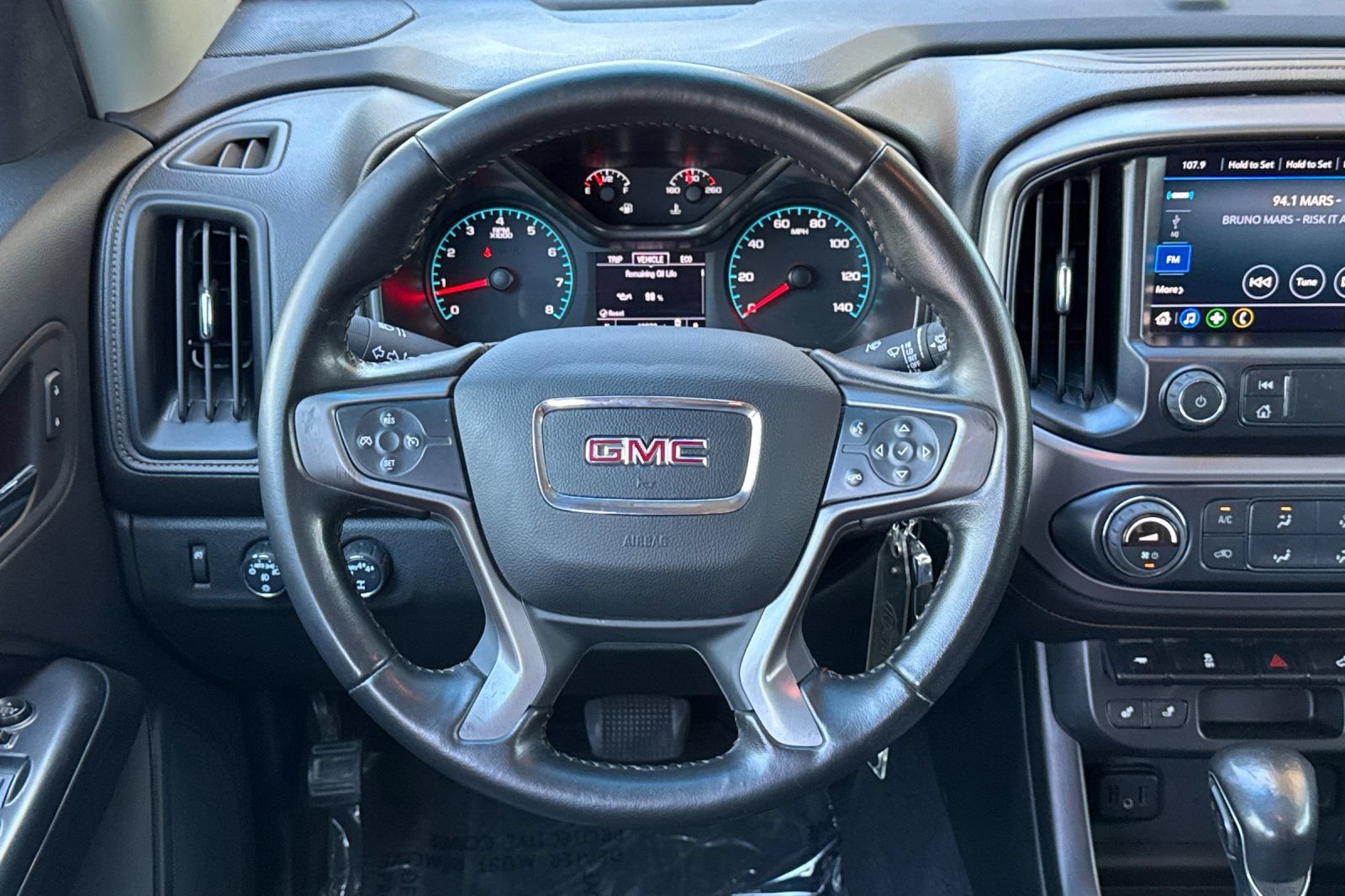 Certified 2022 GMC Canyon AT4 w/ Trailering Package AWD/4WD image 15