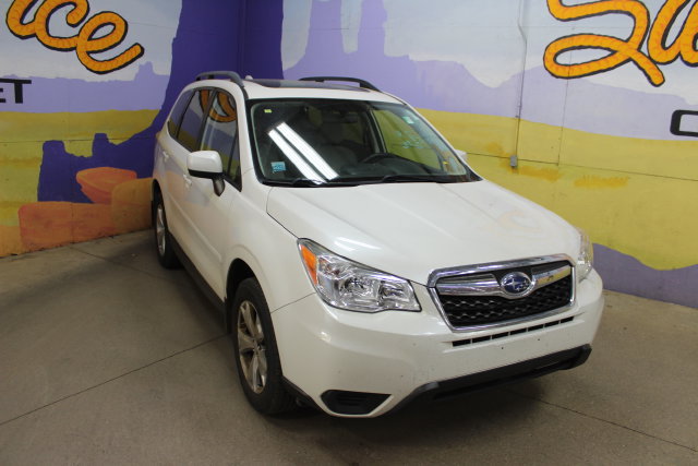 Used 2016 Subaru Forester 2.5i Premium w/ All-Weather Package AWD/4WD image 2