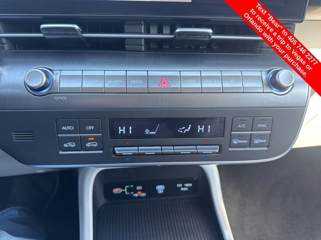 Used 2025 Hyundai Kona SEL image 24