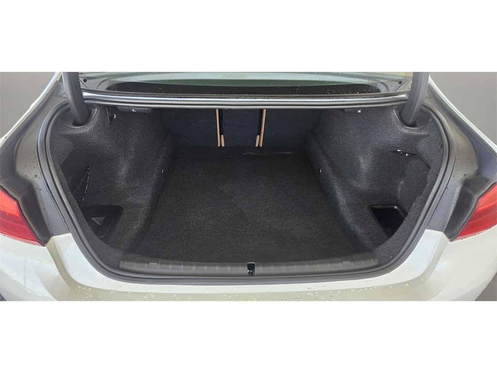 Used 2019 BMW 530i w/ Convenience Package image 18