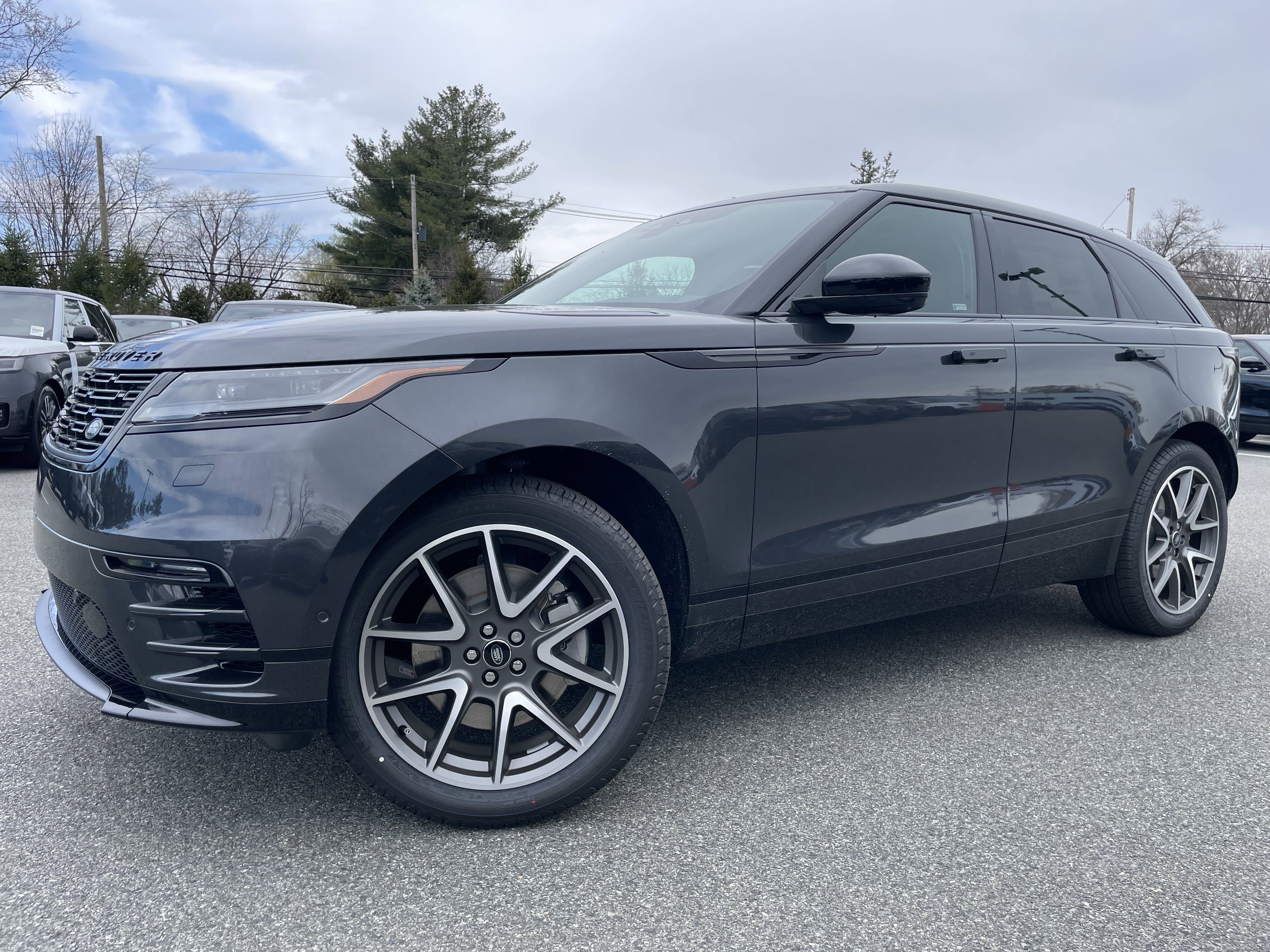 New 2026 Land Rover Range Rover Velar Dynamic SE image 35