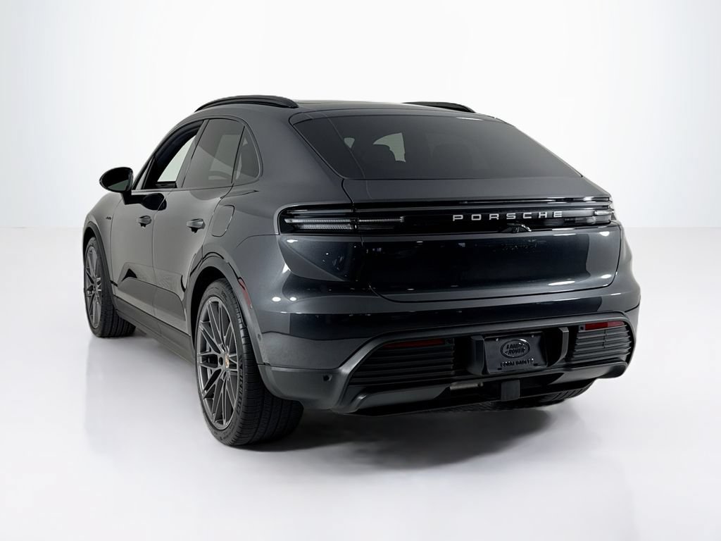 Certified 2024 Porsche Macan 4 Electric AWD/4WD image 3