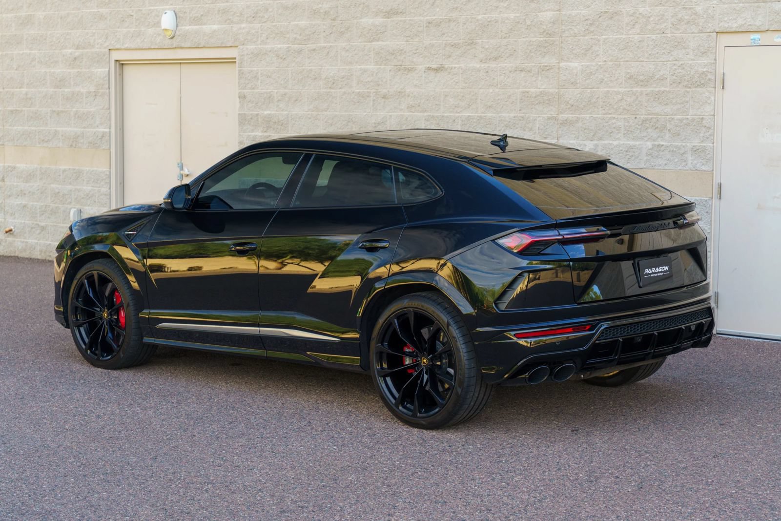 Used 2021 Lamborghini Urus AWD/4WD image 28