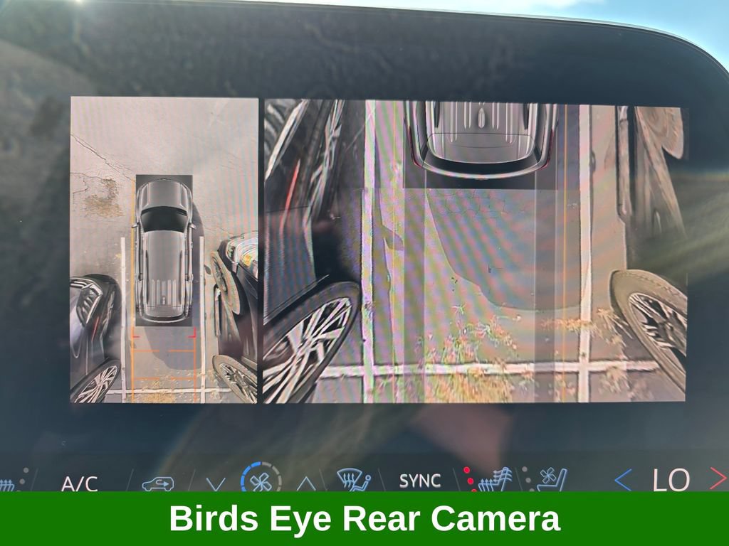 Used 2026 Chevrolet Traverse RS AWD/4WD image 39