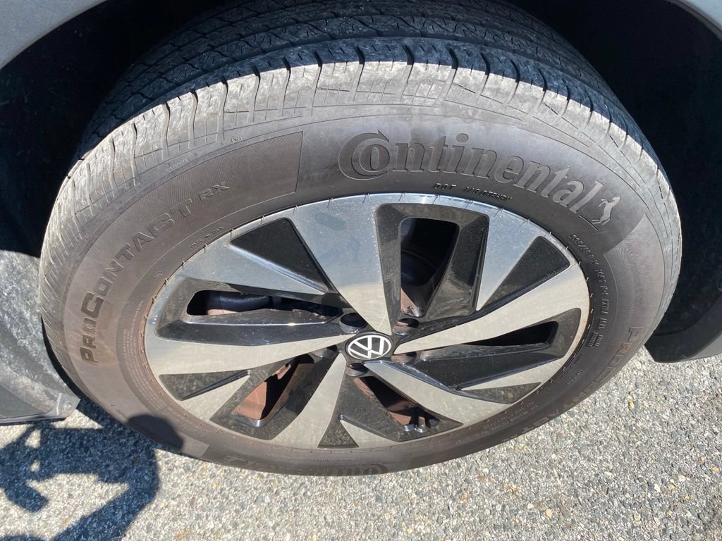 Used 2023 Volkswagen ID.4 Pro AWD/4WD image 17