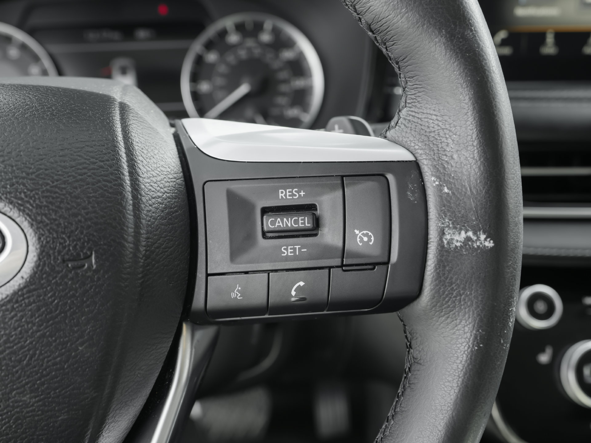 Used 2024 INFINITI QX60 Pure FWD image 18