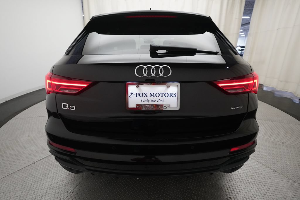 Used 2019 Audi Q3 2.0T Prestige w/ Prestige Package AWD/4WD image 27