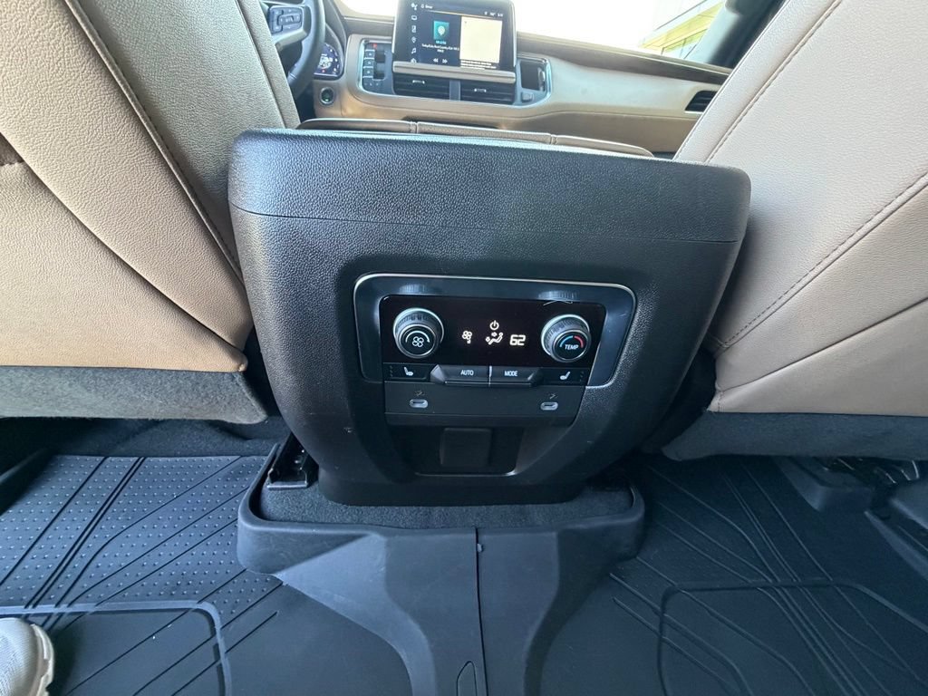 Used 2023 Chevrolet Suburban Premier AWD/4WD image 22