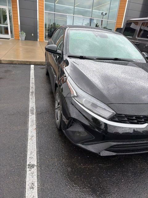 Used 2023 Kia Forte LXS FWD image 2