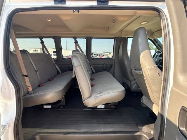 Used 2025 Chevrolet Express 3500 LS RWD image 14