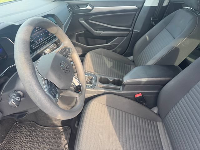 Used 2022 Volkswagen Jetta S FWD image 9