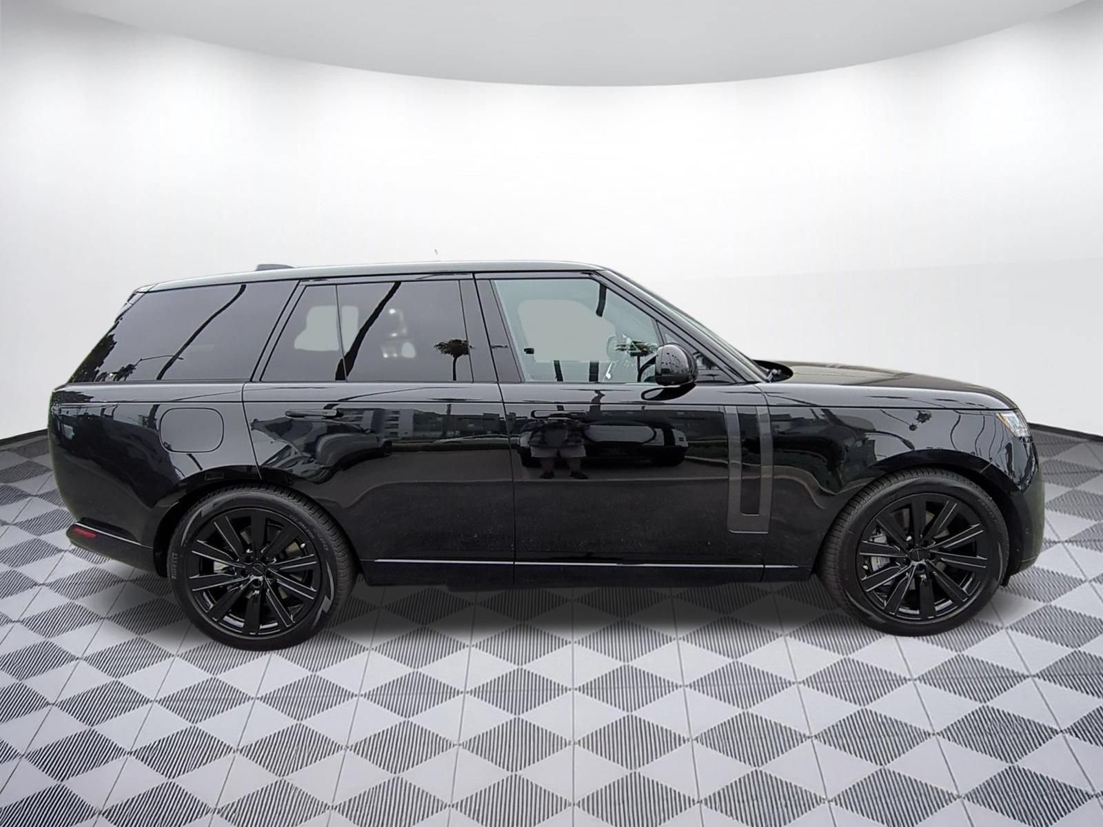 New 2026 Land Rover Range Rover SE AWD/4WD image 6
