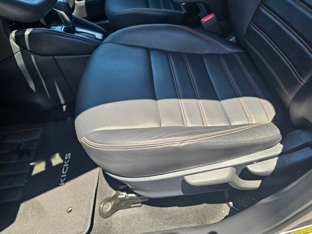 Certified 2020 Nissan Kicks SR w/ SR Premium Package FWD image 15