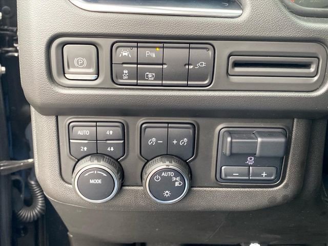 Used 2022 Chevrolet Tahoe RST w/ Luxury Package image 22