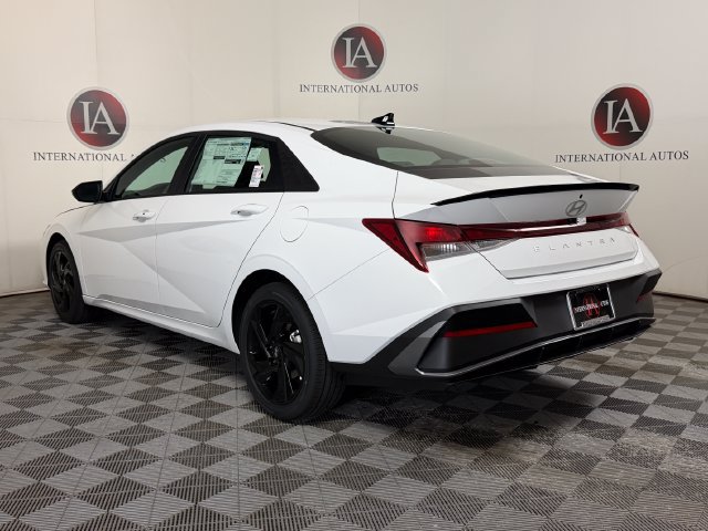 New 2026 Hyundai Elantra SEL Sport FWD image 9
