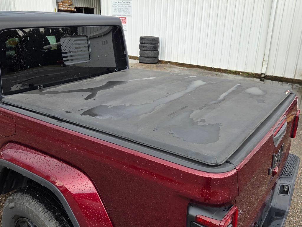 Used 2021 Jeep Gladiator Sport AWD/4WD image 9