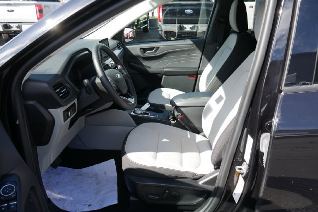 Used 2023 Ford Escape Active AWD/4WD image 2
