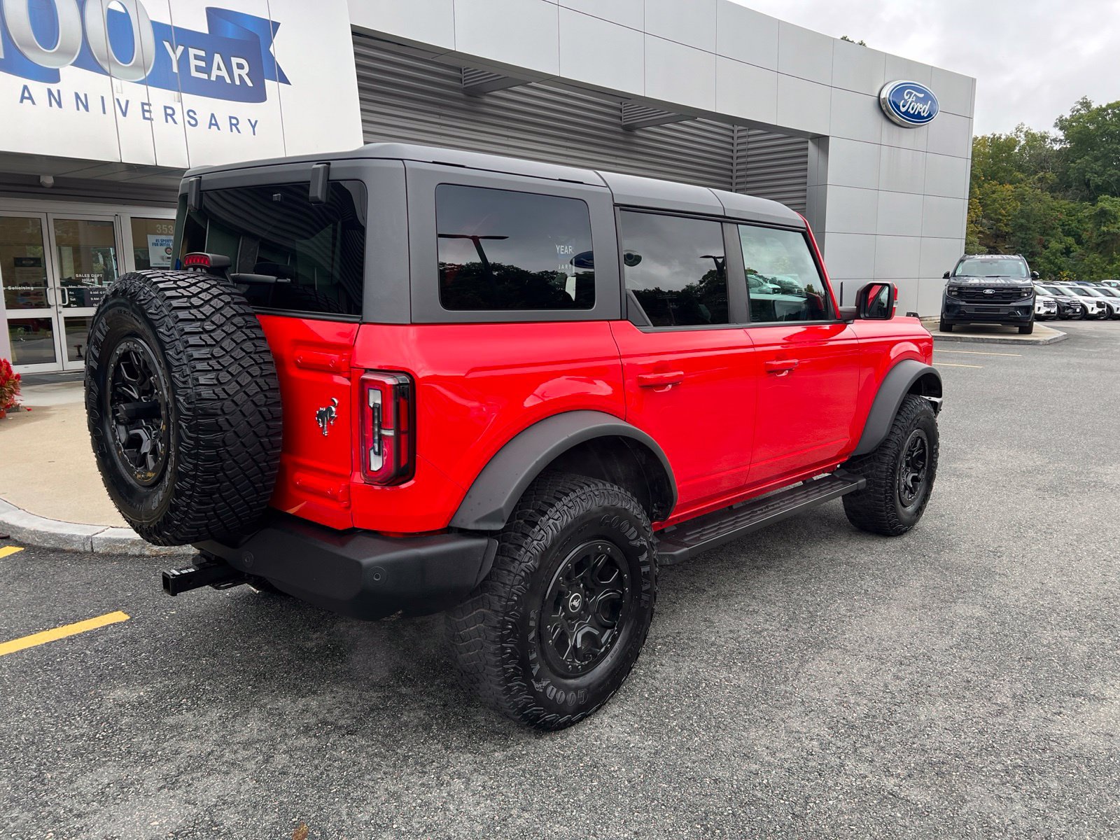 Certified 2023 Ford Bronco Outer Banks w/ Sasquatch Package AWD/4WD image 6