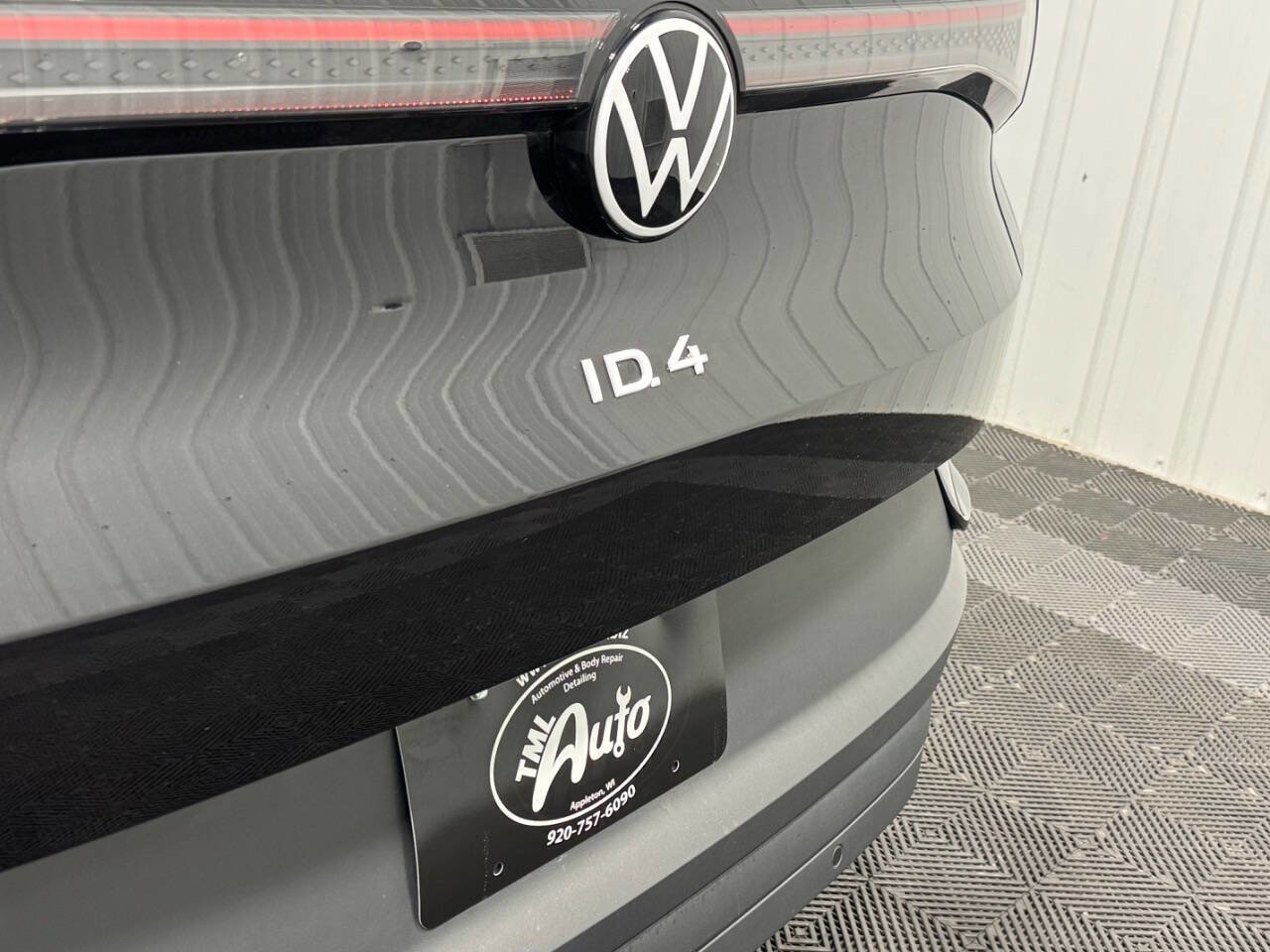 Used 2023 Volkswagen ID.4 S image 6