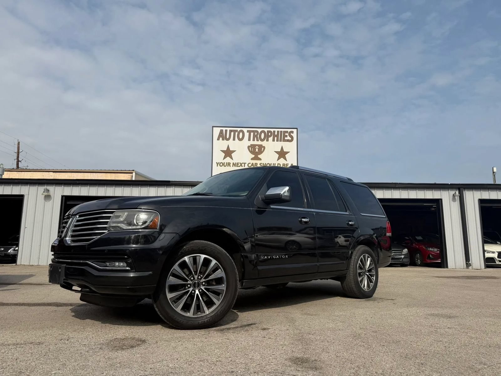 Used 2015 Lincoln Navigator 4WD image 36