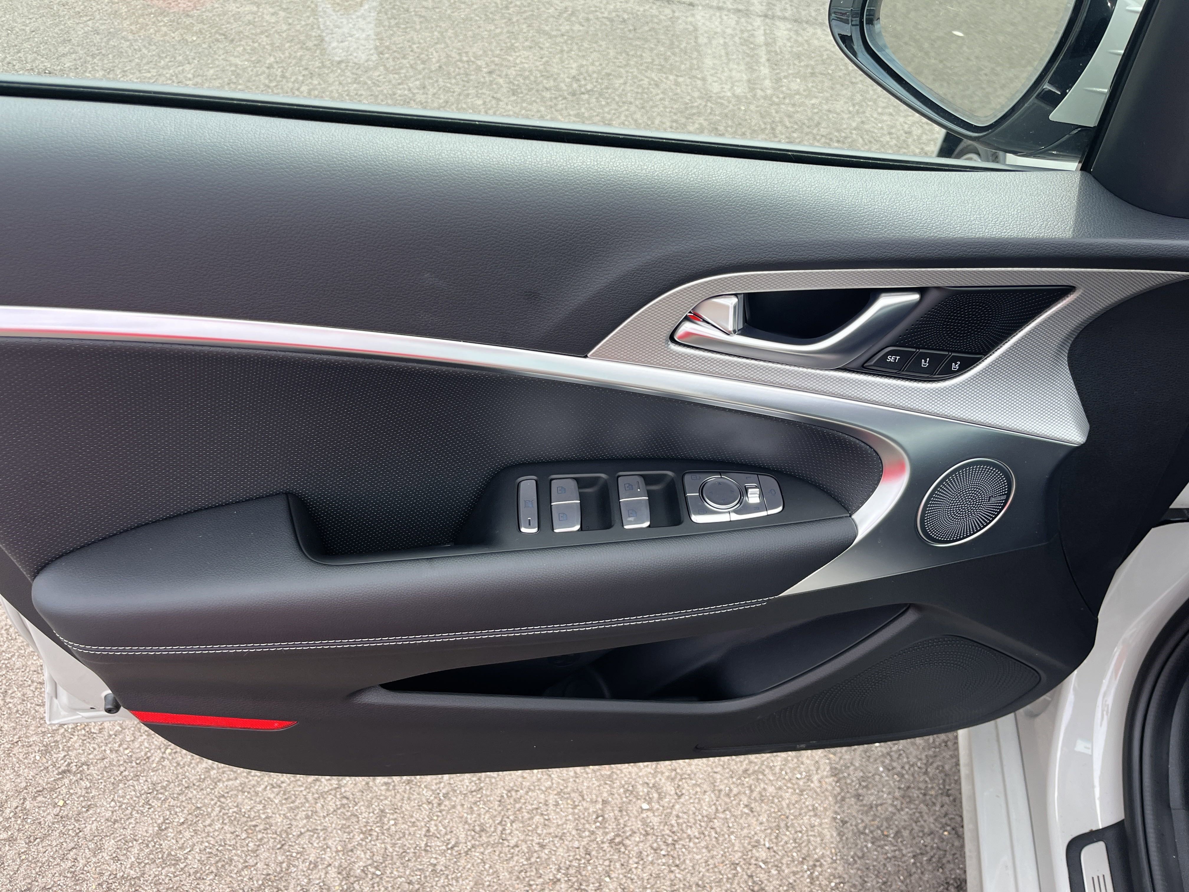 New 2026 Genesis G70 2.5T Prestige image 5