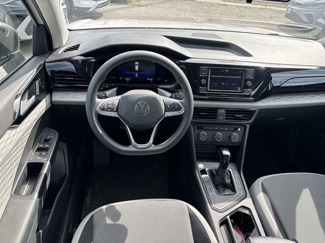 Certified 2022 Volkswagen Taos S image 8