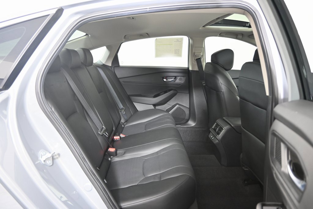 Used 2025 Honda Accord Touring image 15