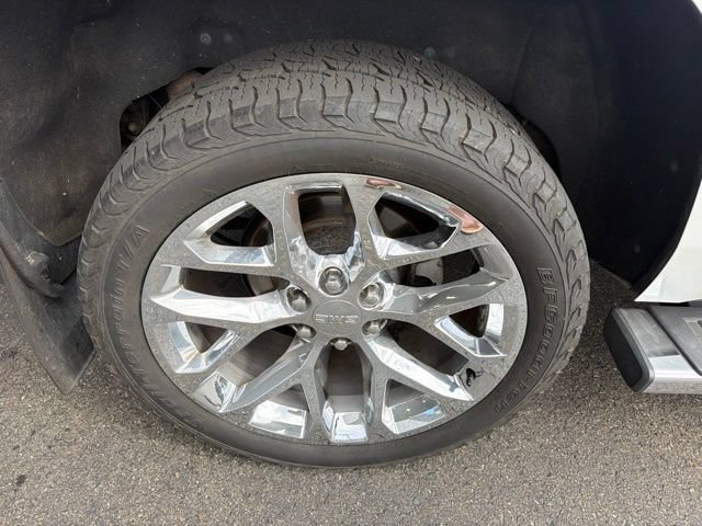 Used 2019 GMC Yukon SLT w/ HD Trailering Package AWD/4WD image 31