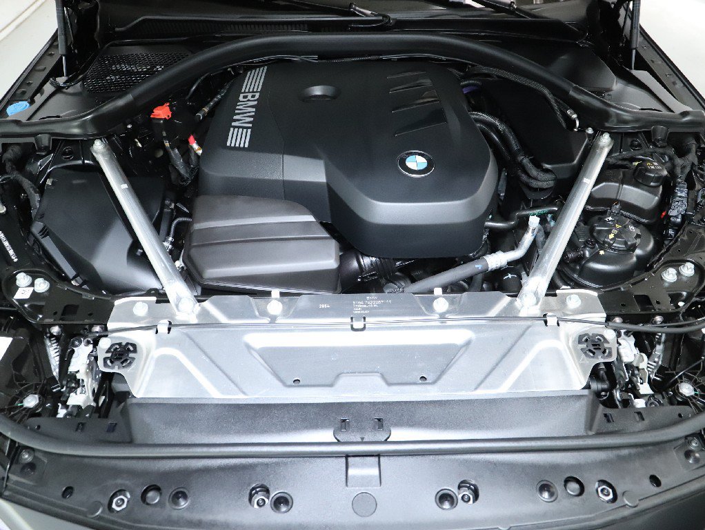Used 2025 BMW 430i xDrive Convertible w/ M Sport Package AWD/4WD image 41