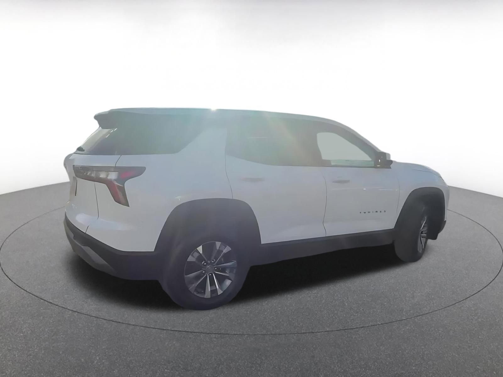 Used 2025 Chevrolet Equinox LT image 14