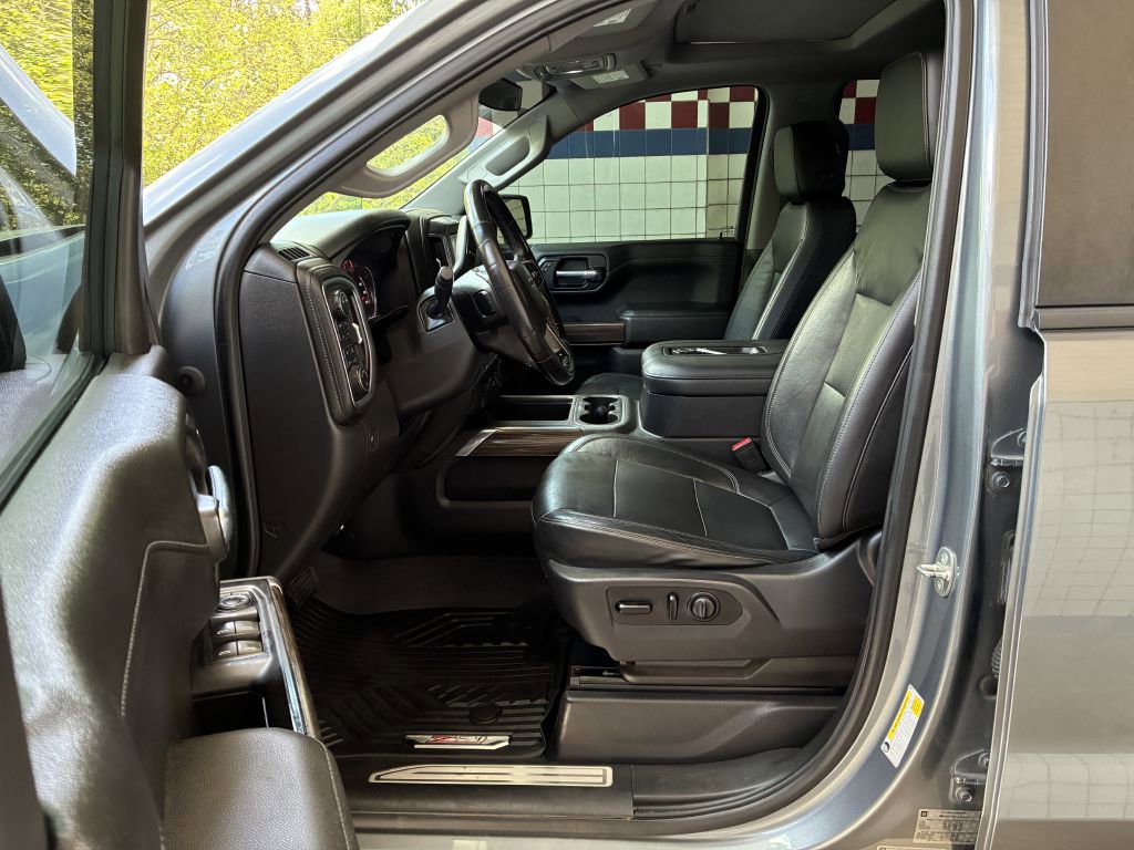 Used 2020 Chevrolet Silverado 1500 RST AWD/4WD image 10