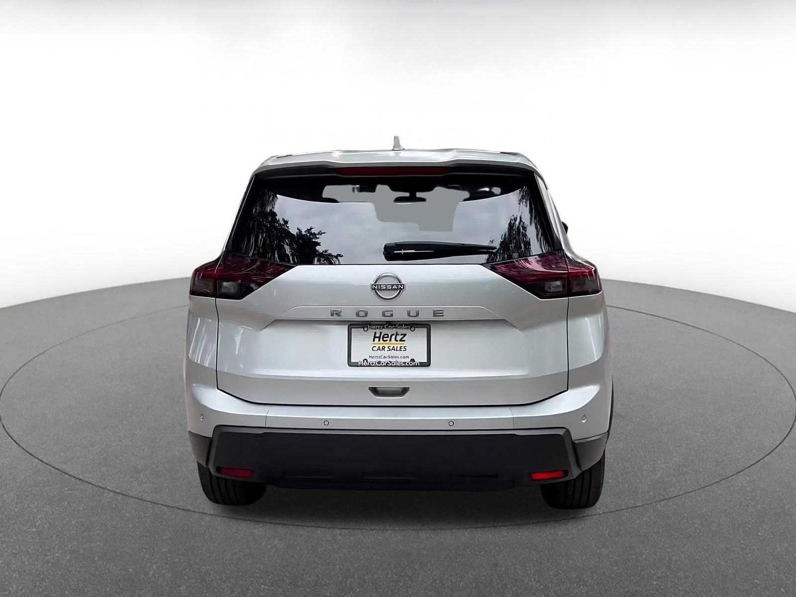 Used 2025 Nissan Rogue SV FWD image 12