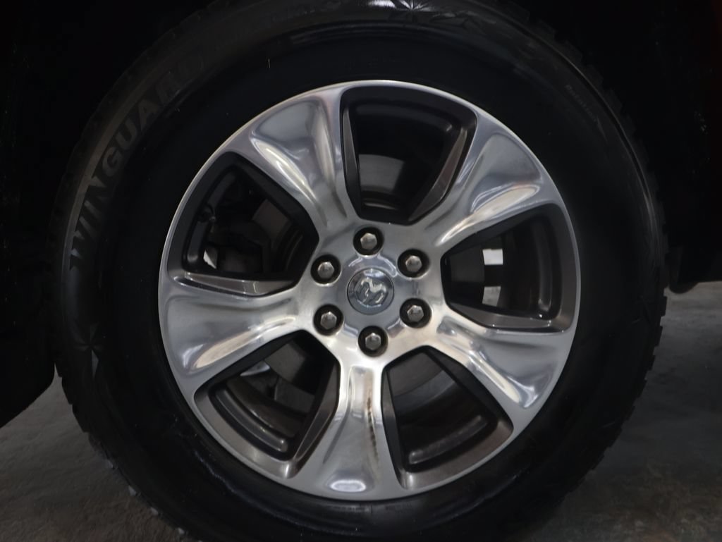 Used 2019 RAM 1500 Laramie AWD/4WD image 34