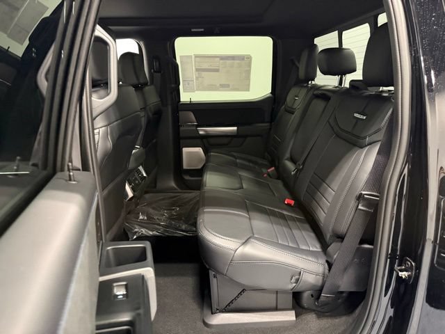 New 2026 Ford F250 Platinum w/ FX4 Off-Road Package AWD/4WD image 29