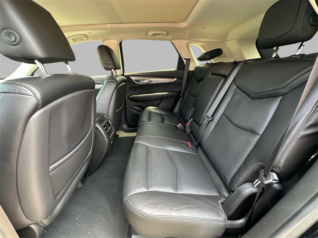 Used 2017 Cadillac XT5 Luxury w/ Driver Awareness Package image 19