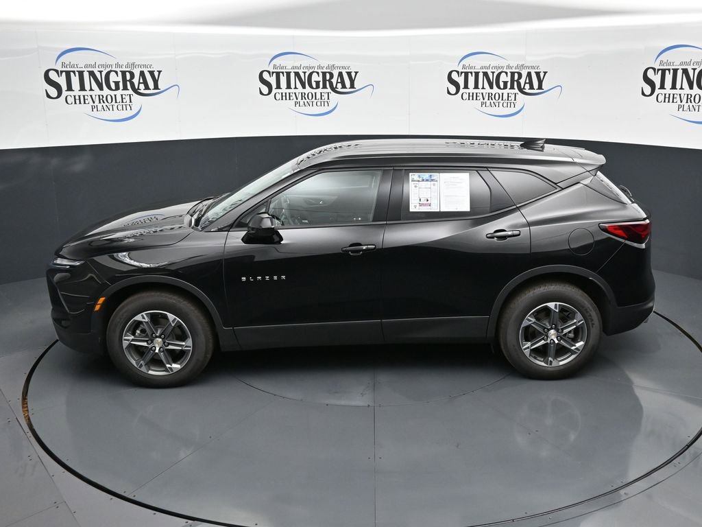 Used 2025 Chevrolet Blazer LT image 12